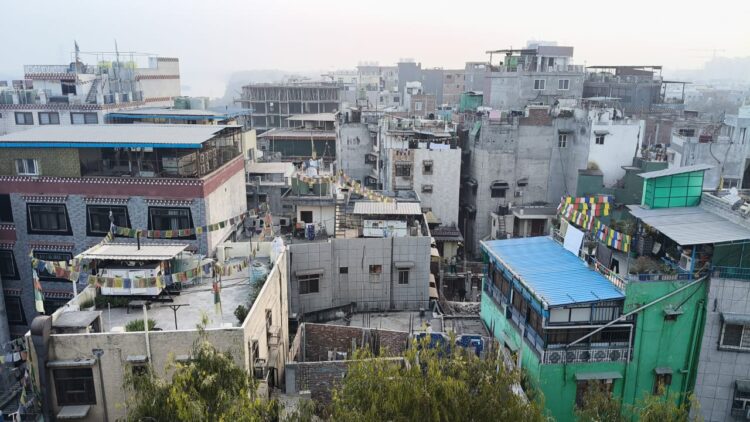 ལྡི་ལི་བསམ་ཡས་གླིང་། པར་བ་བློ་བཟང་སྐལ་བཟང་།