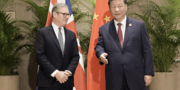 British Prime Minister Keir Starmer with Chinese President Xi Jinping. Image source - X/@EuroPostAgency
