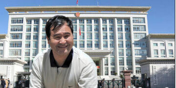 རྡོ་རྗེ་བཀྲ་ཤིས་ལགས་ཀྱི་ནང་མིས་བོད་རང་སྐྱོང་ལྗོངས་ཟེར་བའི་མི་དམངས་འཐུས་མི་ཚོགས་ཆེན་ཐོག་རྡོ་རྗེ་བཀྲ་ཤིས་ལགས་ཀྱི་ཁྲིམས་ཆད་བསྐྱར་ཞིབ་བྱ་དགོས་པའི་འབོད་སྐུལ་ཞུས་ཡོད་འདུག