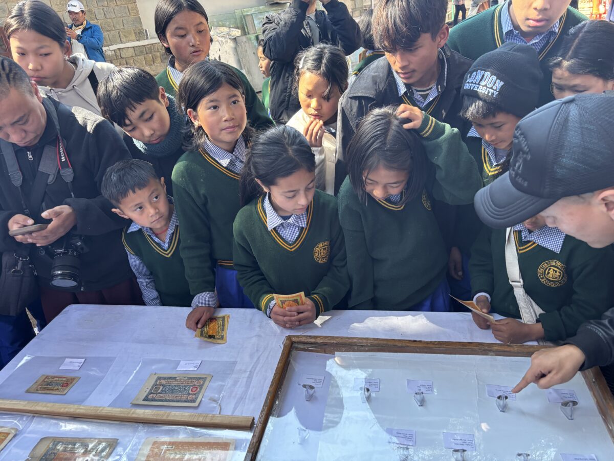 བོད་རང་བཙན་བསྐྱར་ནན་གསལ་བསྒྲགས་ཀྱི་ཉིན་མོ་སྲུང་གཙི་ཞུས།