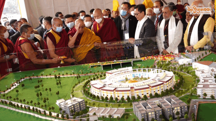 ༧གོང་ས་ཏཱ་ལའི་བླ་མ་བོད་དང་རྒྱ་གར་གནའ་བོའི་རིག་གཞུང་ལྟེ་གནས་ཁང་གི་རྩིག་རྨང་འཇོག་གནང་མཛད། ༢༠༢༢།༡།༣  དུས་བབ་ཀྱི་པར།