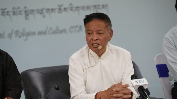 སྲིད་སྐྱོང་སྤེན་པ་ཚེ་རིང་མཆོག་གིས་བོད་ཀྱི་གྲངས་འཛིན་དཔེ་མཛོད་ཀྱི་མཉམ་འདུས་ཚོགས་སྡེའི་ཚོགས་ཆེན་ཐེངས་གསུམ་པའི་ཐོག་གསུང་བཤད་གནང་། ༢༠༢༦།༣།༡༣ དུས་བབ་ཀྱི་པར།