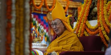 མདོ་ཁམས་ཆུ་བཞི་སྒང་དྲུག་གཞིས་བྱེས་གཉིས་དང་ཧི་མ་ལ་ཡའི་ནང་པའི་ཆོས་ཚོགས་ཐུན་མོང་ནས་༸གོང་ས་མཆོག་ལ་བརྟན་བཞུགས་བསྟར་འབུལ་ཞུ་བཞིན་པ། ༢༠༢༦།༠༥།༢༠ དུས་བབ་གསར་ཁང་གི་པར།
