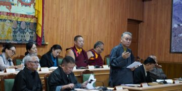 བོད་མིའི་སྒྲིག་འཛུགས་དཔལ་འབྱོལ་ལས་ཁུངས་ཀྱི་ལས་སྡོམ་སྐབས།བོད་མི་མང་སྤྱི་འཐུས་ལྷན་ཚོགས་ཀྱི་པར།