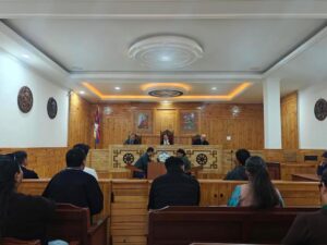 ཆེས་མཐོའི་ཁྲིམས་ཞིབ་ཁང་གིས་ཁ་མཆུ་ཨང་ ༢༣ པའི་མཐའ་མའི་བཅད་ཁྲ་བཏང་སོང་། 